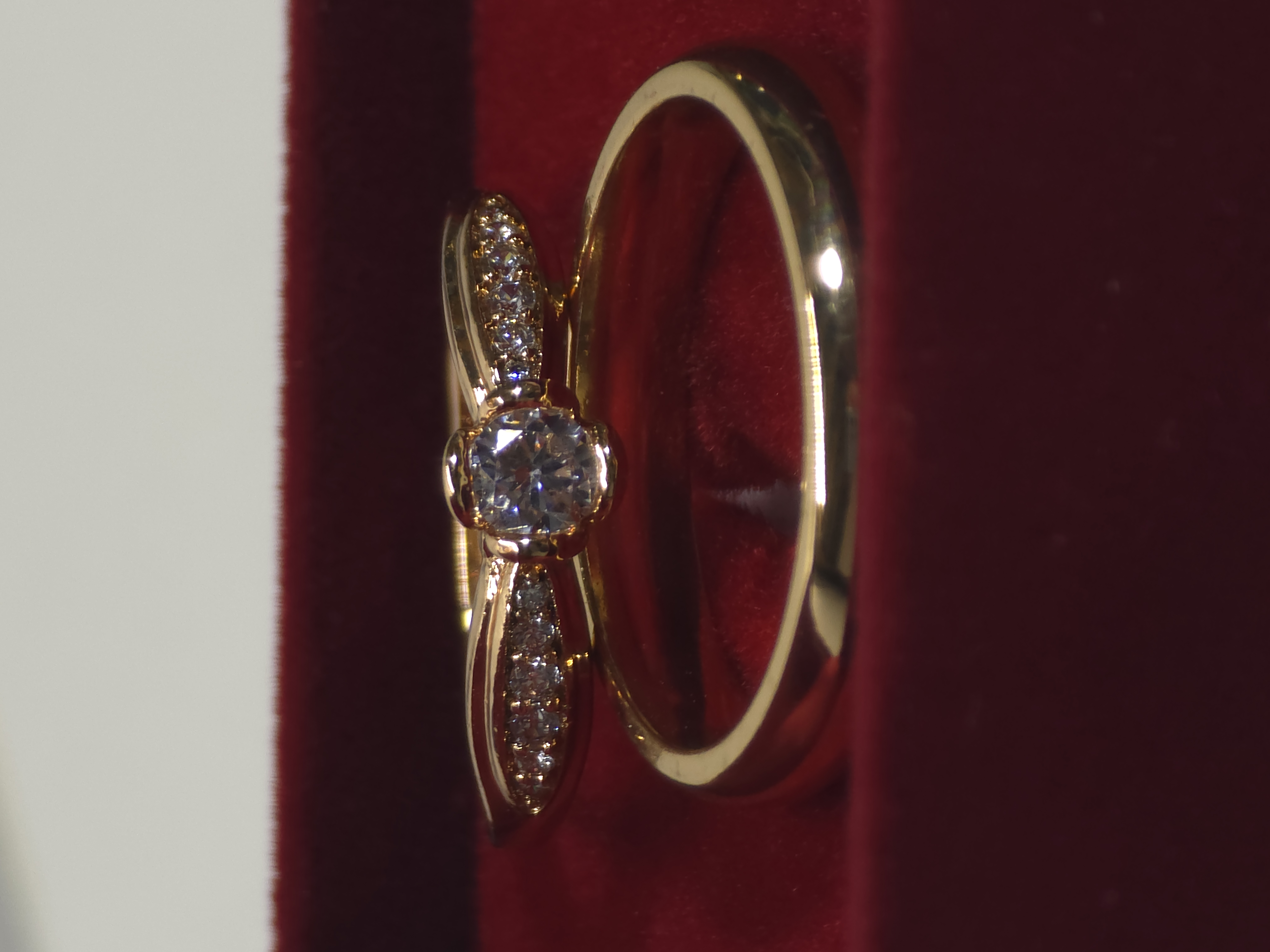 Lumier Halo - Set de anillos de promesa